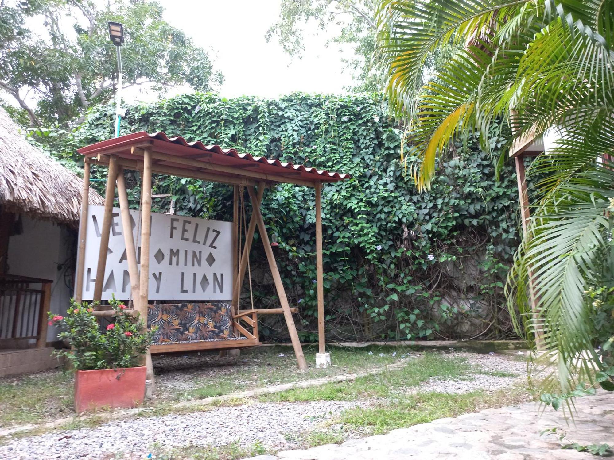 El Leon Feliz Palomino Exterior foto